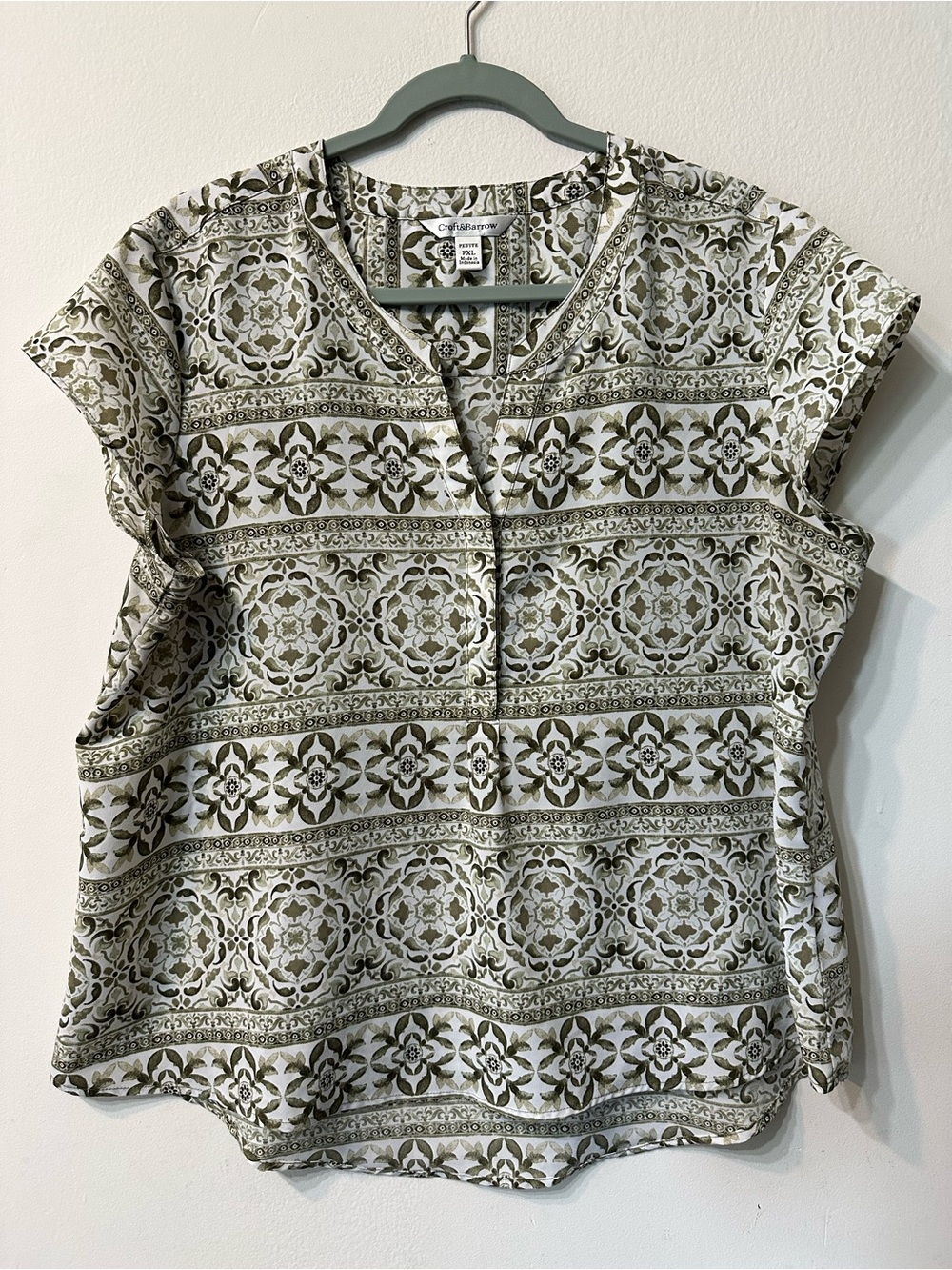 Croft&Barrow Blouse Womens PXL Petite Olive Green Medallion Boho Cap Sleeve Top